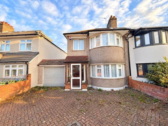 House for rent in London Borough of Bexley, Greater London