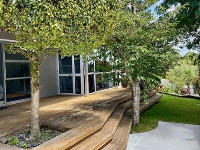 Apartment for rent in Whangaparaoa, Oroua County
