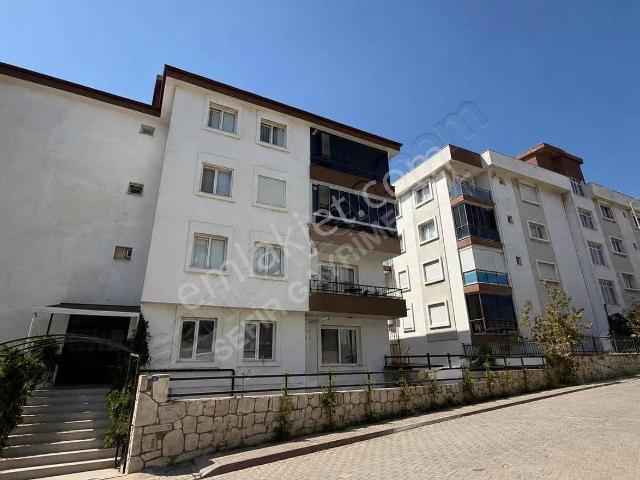 Çolak İbrahim Bey Mahallesi, Seferihisar içerisinde kiralık mülk