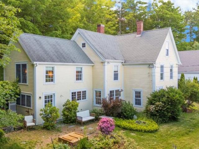 House for sale in Newcastle, Maine