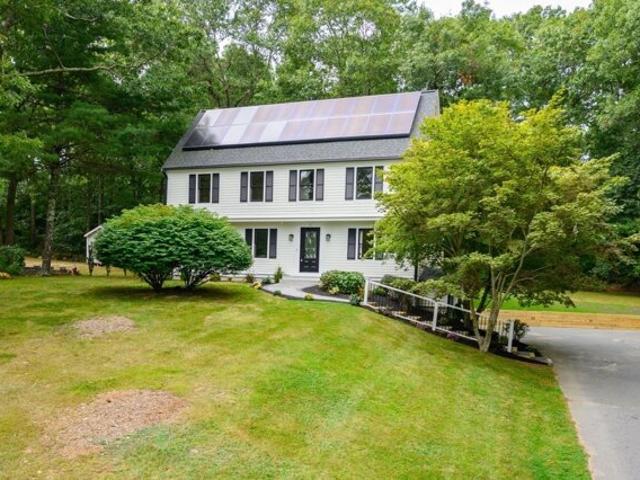 House for sale in Manomet, Massachusetts