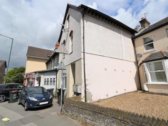 Apartment for rent in Maypole, Monks Orchard