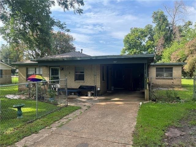 House for sale in Alexandria