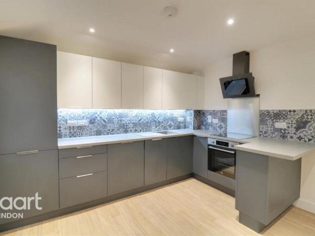 Apartment for rent in Old Town, Swindon