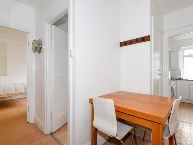 Apartment for rent in Earl's Court, Greater London
