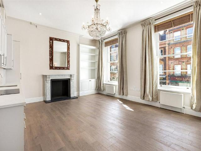 Apartment for rent in The Boltons, Greater London