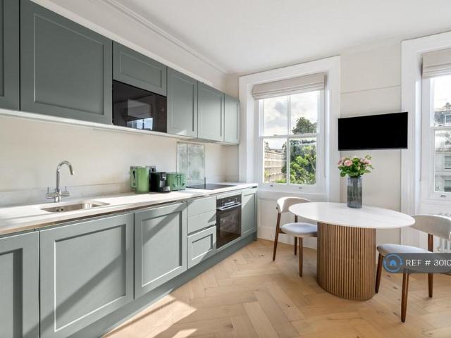 Apartment for rent in Brompton, Greater London