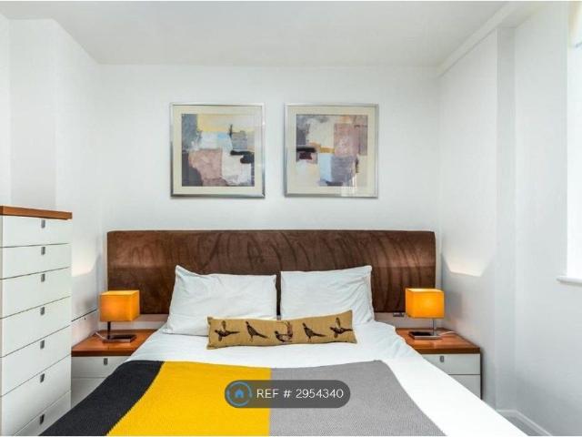 Apartment for rent in Brompton, Greater London