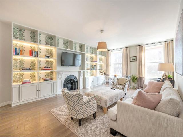 House for rent in Brompton, Greater London