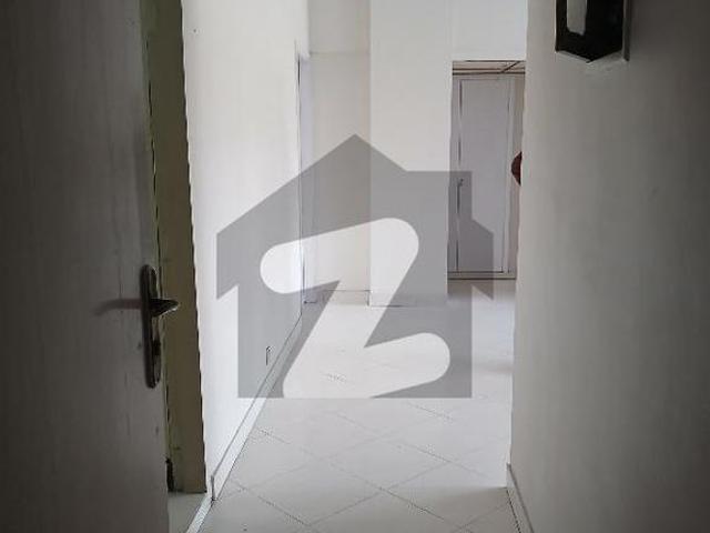 Apartment for rent in Clifton, North Waziristan