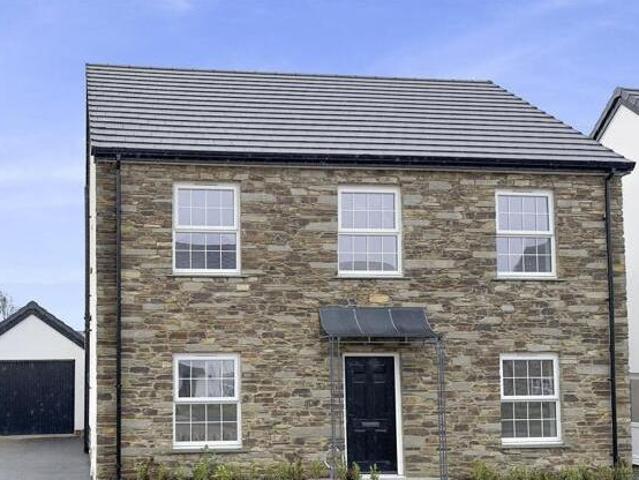 House for sale in Bodmin, Cornwall