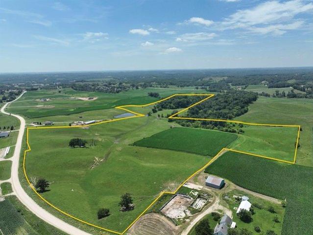 Farm for sale in Anamosa, Iowa