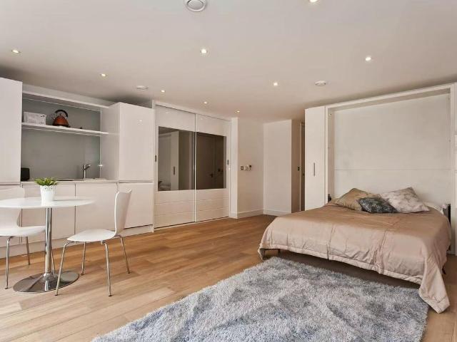 Studio for rent in Spitalfields, Whitechapel