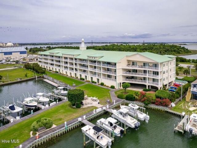 Condo for sale in Beaufort