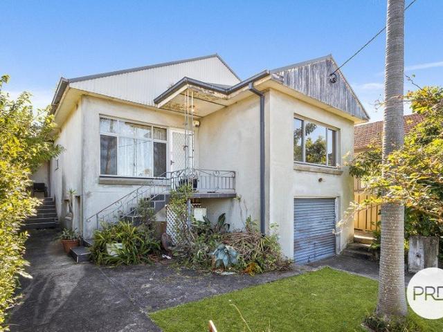 House for sale in Mount Saint Thomas, Wollongong City Council