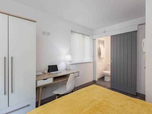 Room for rent in Birkenhead, Wirral
