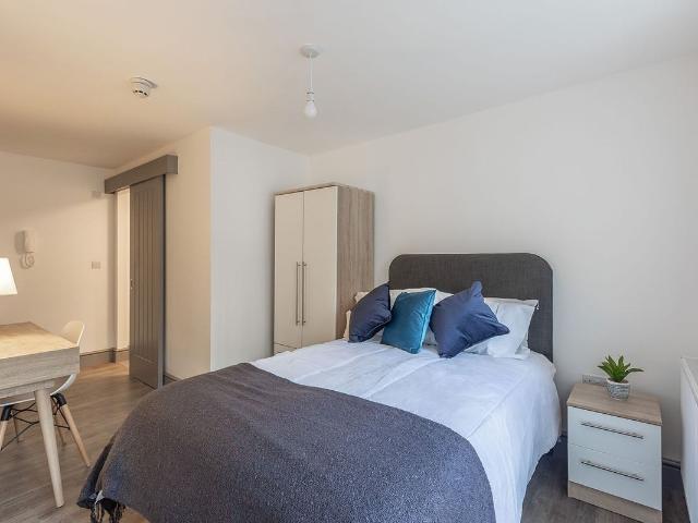 Room for rent in Birkenhead, Wirral