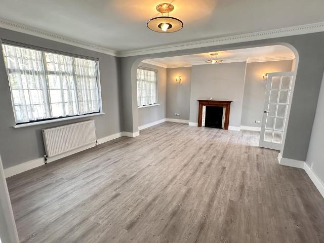 House for rent in Little Stanmore, Greater London