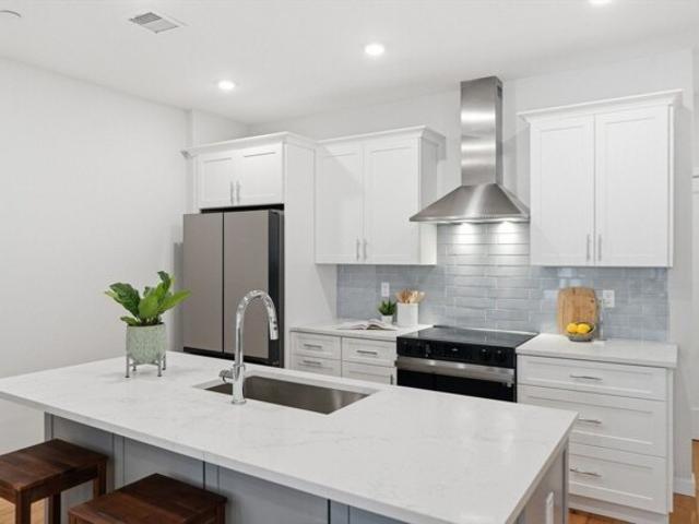 Condo for sale in Boston, Massachusetts