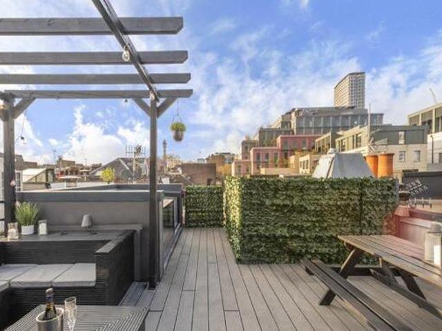 House for sale in City of London, Greater London