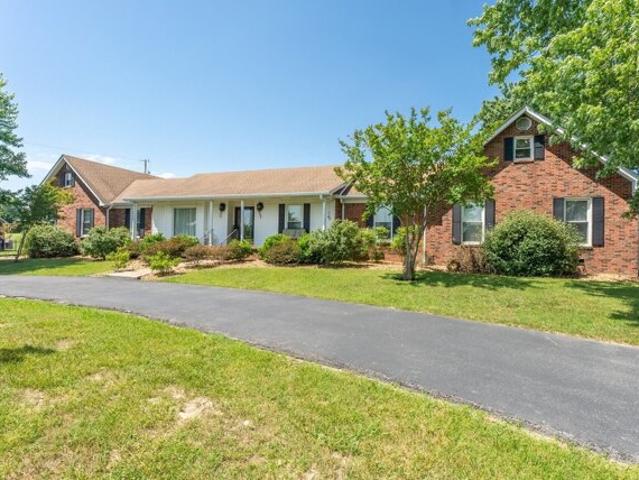 House for sale in Greenbrier
