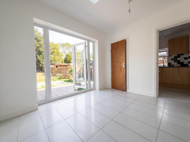 Apartment for rent in London Borough of Hounslow, Heston