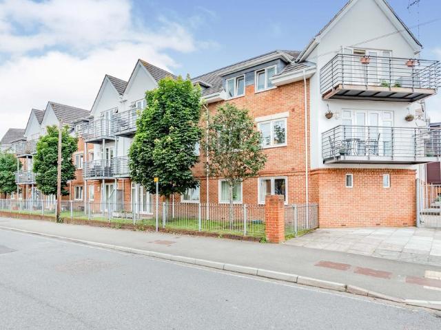 Apartment for rent in Fleet, Hart