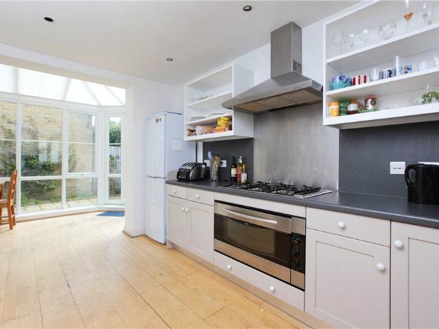 Apartment for rent in London Borough of Wandsworth, Greater London
