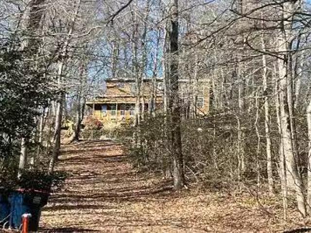 House for sale in Elkton