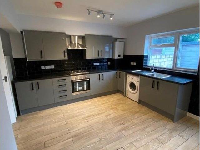 House for rent in London Borough of Hounslow, Greater London