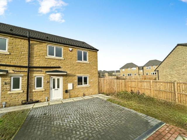House for rent in Eccleshill, West Yorkshire