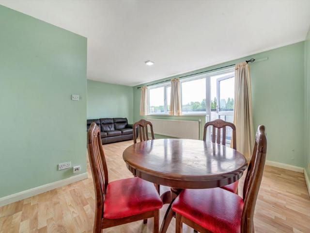 House for rent in Fallow Corner, Greater London