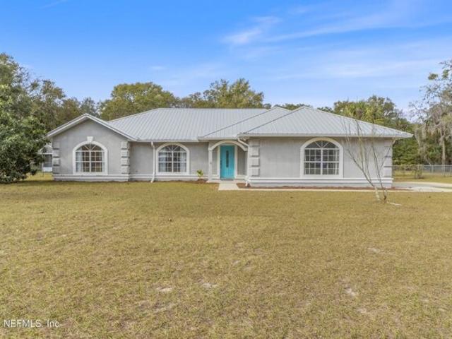 House for sale in Interlachen