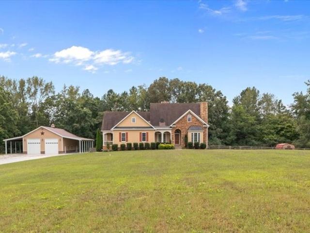 House for sale in Dickson, Tennessee