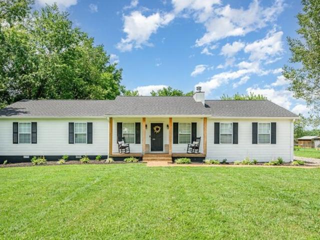 House for sale in Greenbrier