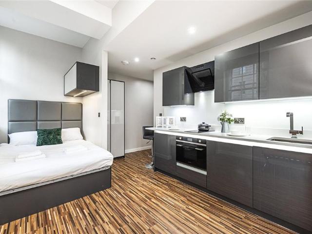 Apartment for rent in Central Retail District, Manchester