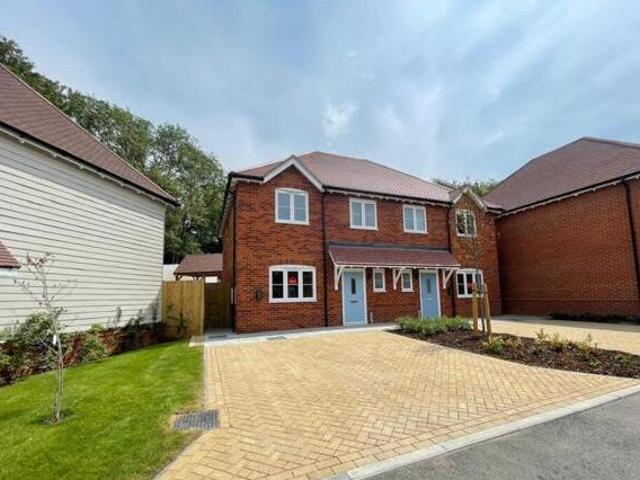 House for rent in Lyons, Greater London