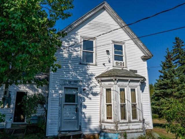 House for sale in Vinalhaven, Knox County