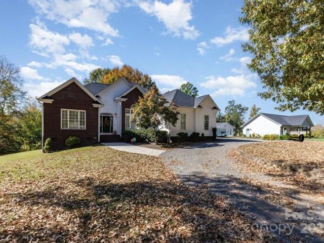House for sale in High Shoals, North Carolina