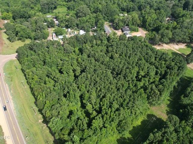 Land for sale in Centreville, Mississippi