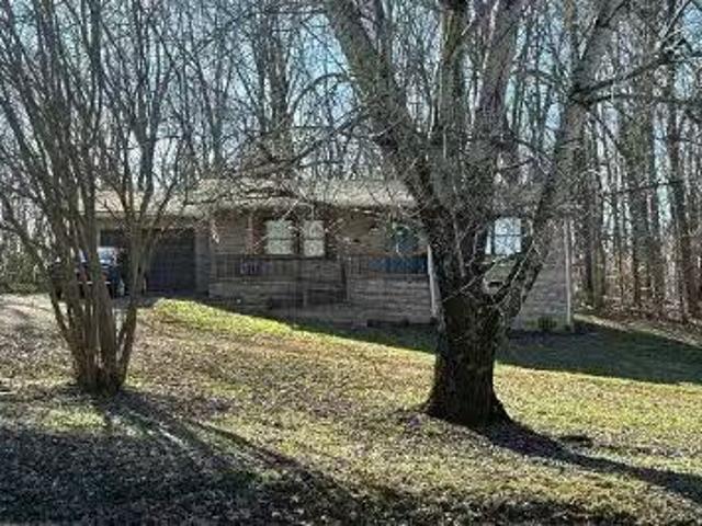 House for sale in Dickson