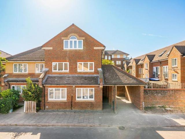 House for rent in London Borough of Wandsworth, Greater London