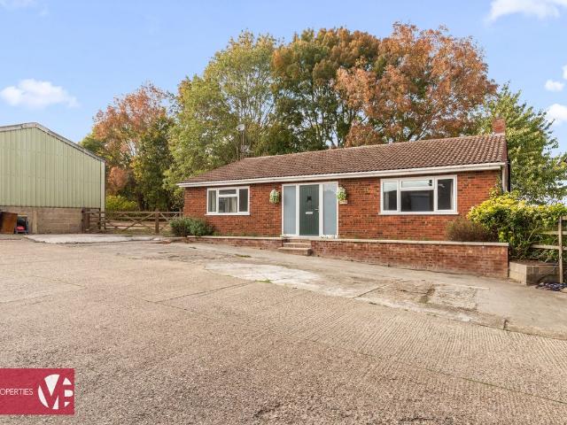 House for rent in Lower Nazeing, Epping Forest