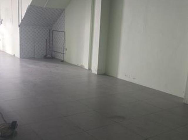 Shop for rent in Pantai Dalam, Kuala Lumpur