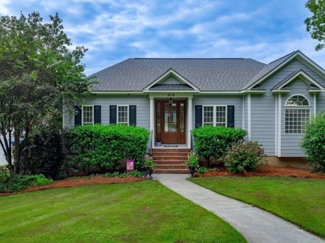 House for sale in Chapin