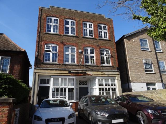 Apartment for rent in Norbiton, Greater London