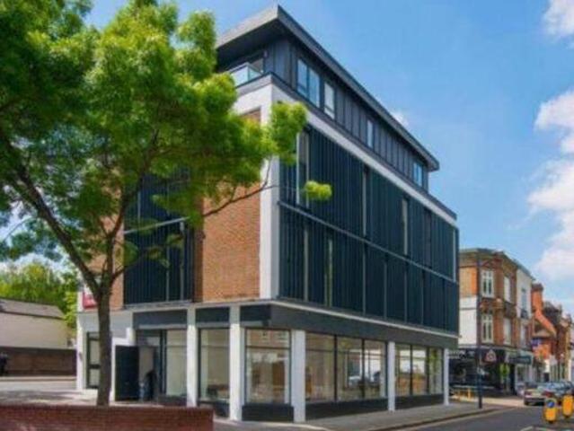 House for sale in Kingston Upon Thames, Greater London