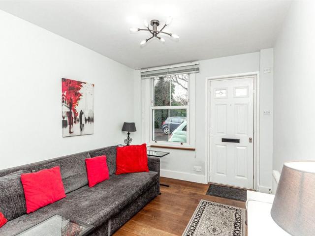 Apartment for rent in St Albans, Five Acres