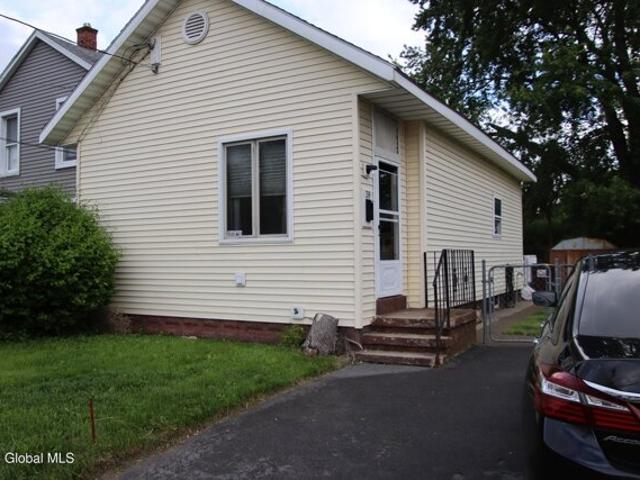House for sale in Schenectady