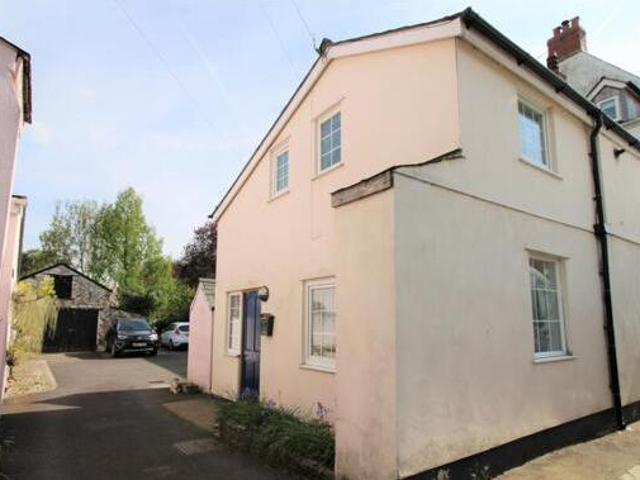 House for sale in Llanbadoc, Wales